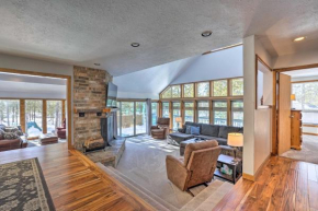 Hot Tub and Deck Large Sunriver Home Near Skiing